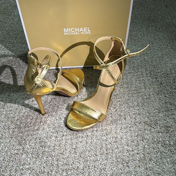 Gold Michael kors - Picture 2 of 2
